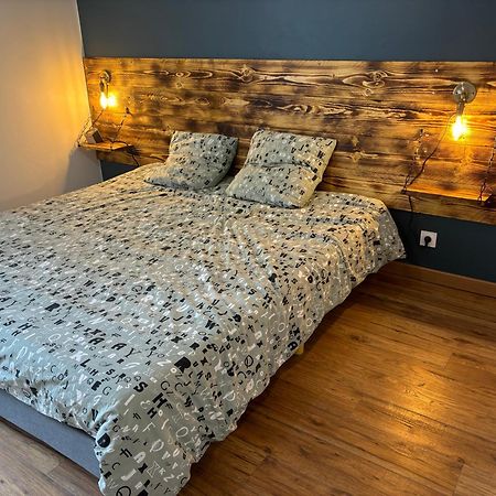 Appartement 6 Personnes - Lit King Size - Balneo - Wifi Le Puy-en-Velay Exterior foto
